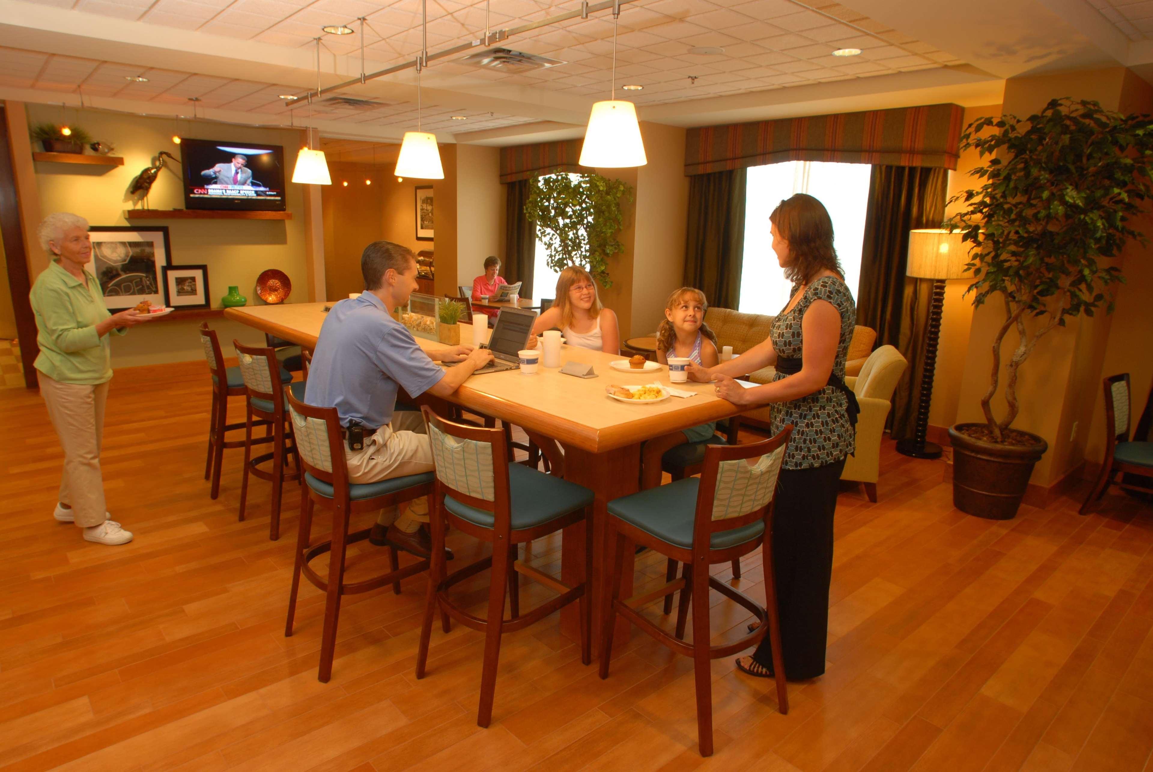 Hampton Inn Gloucester Luaran gambar