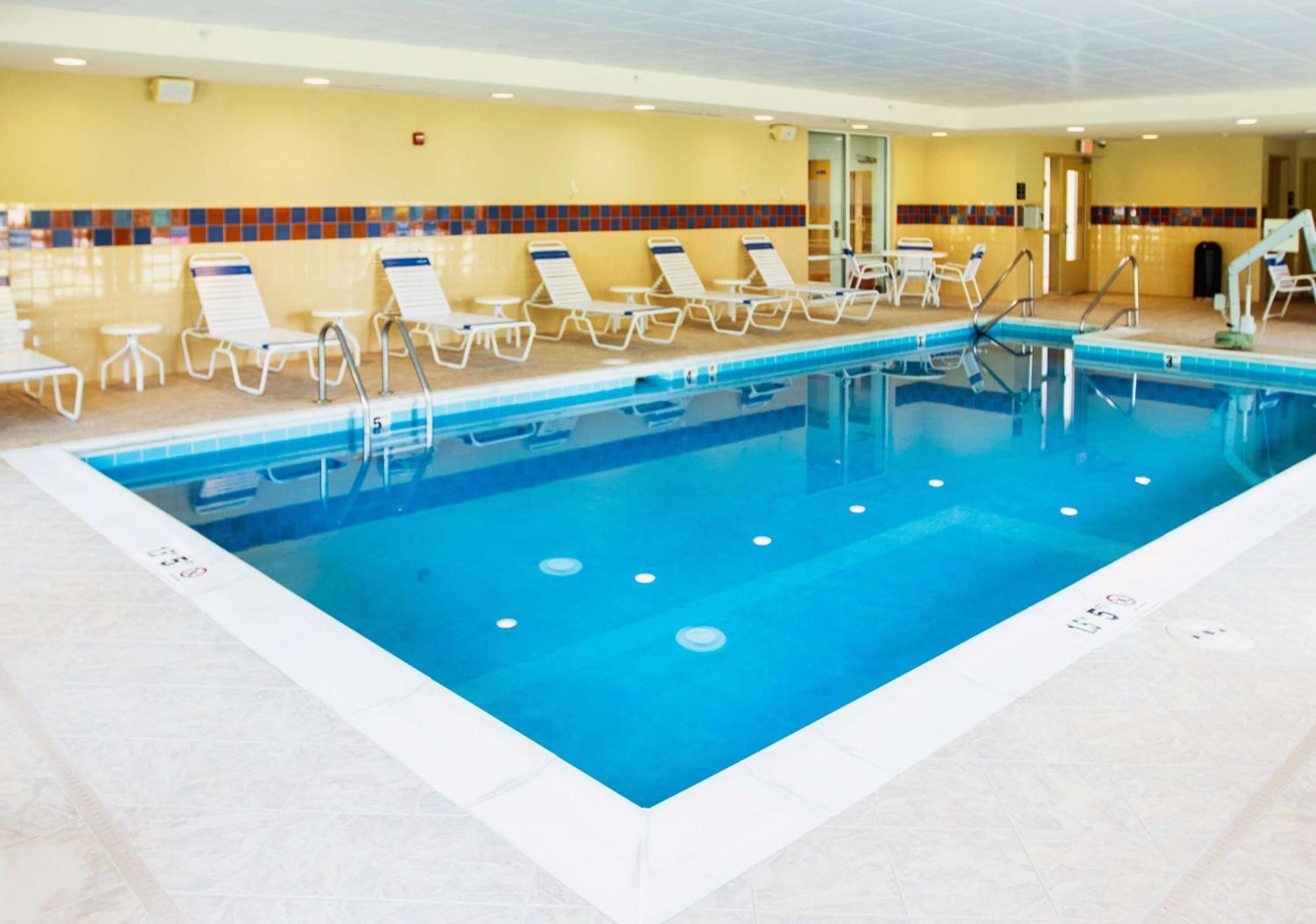 Hampton Inn Gloucester Luaran gambar