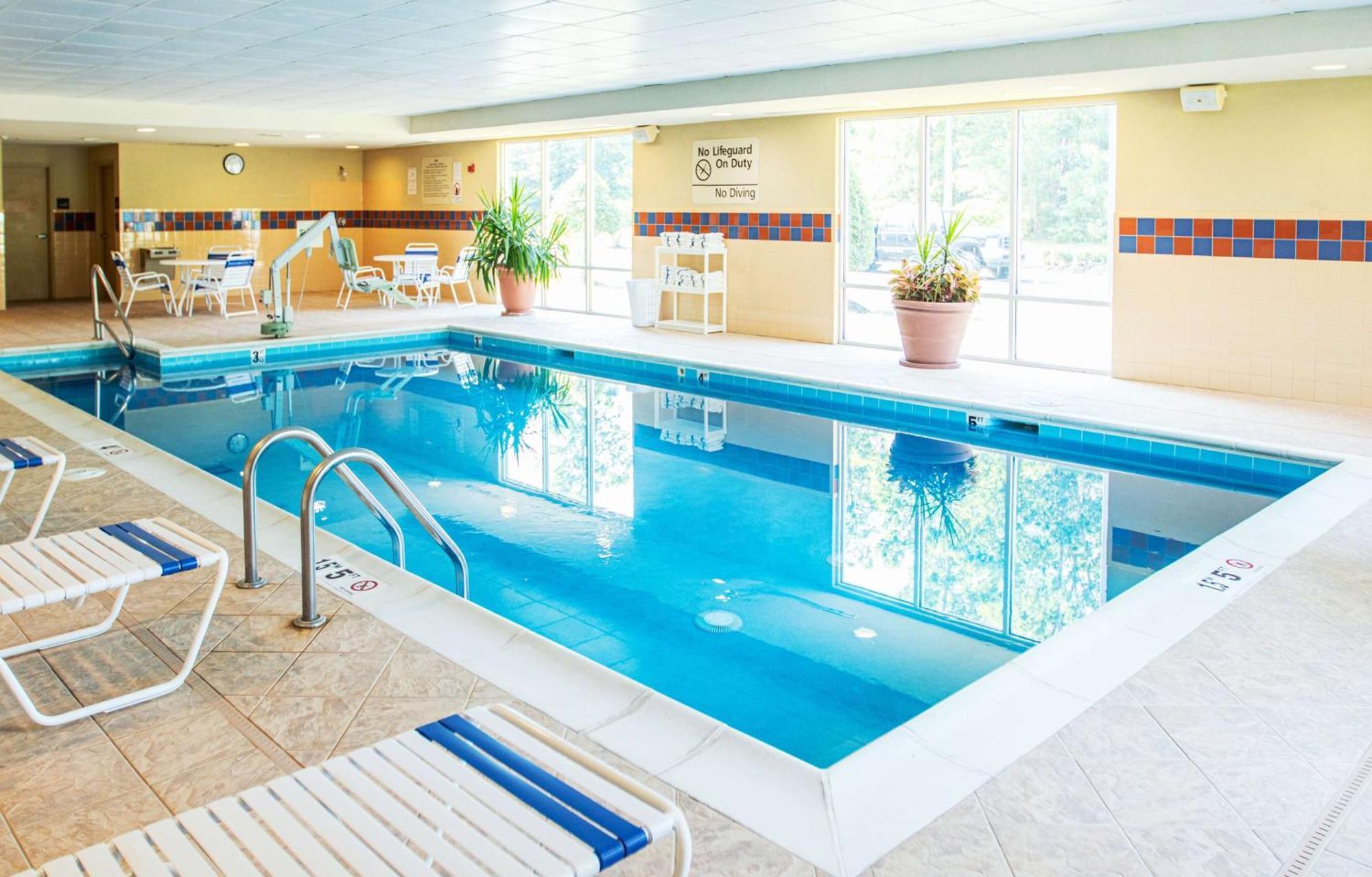 Hampton Inn Gloucester Luaran gambar